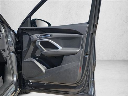 New 2025 Audi Q5 Premium image 11