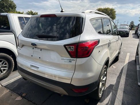 Used 2019 Ford Escape Titanium AWD/4WD image 3
