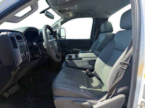 Used 2016 Chevrolet Silverado 3500 W/T RWD image 9