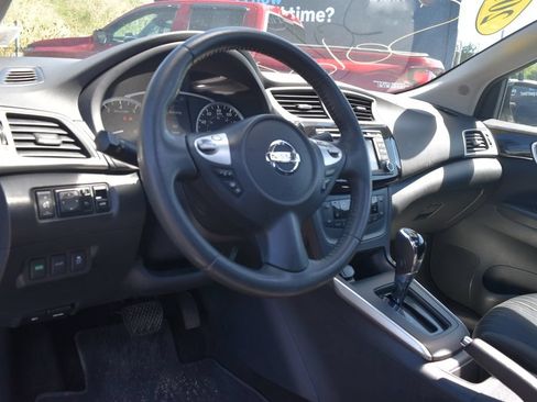 Used 2018 Nissan Sentra SV w/ Premium Package (P01) FWD image 14