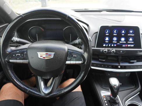Used 2020 Cadillac CT4 Luxury w/ Sun And Sound Package image 29