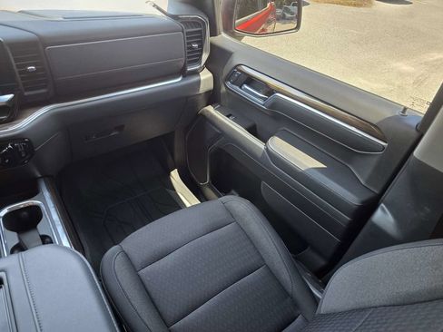 Used 2022 Chevrolet Silverado 1500 LT w/ All Star Edition Plus RWD image 17