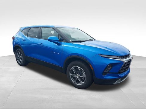 New 2026 Chevrolet Blazer LT w/ LPO, Floor Liner Package AWD/4WD image 7