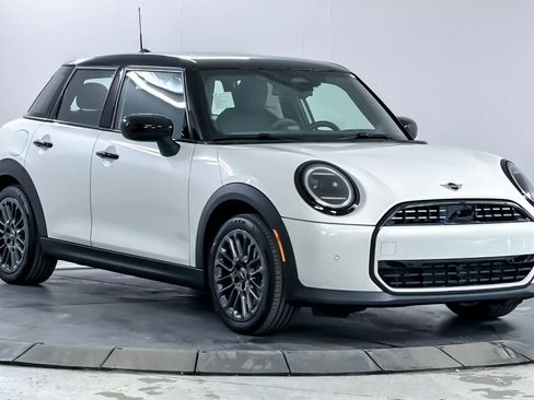 New 2026 MINI Cooper 4-Door Hardtop image 9