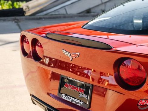 Used 2006 Chevrolet Corvette Z06 w/ Preferred Equipment Group image 26