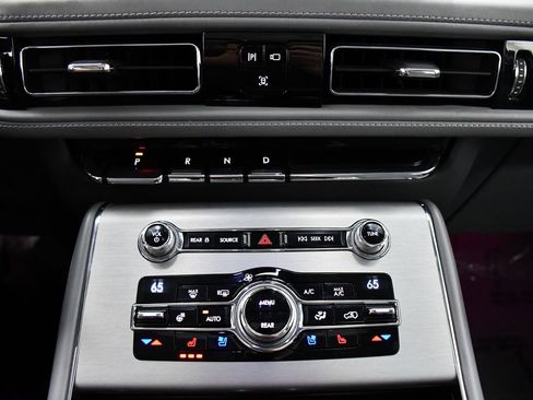 Used 2020 Lincoln Aviator Reserve w/ Equipment Group 202A image 14