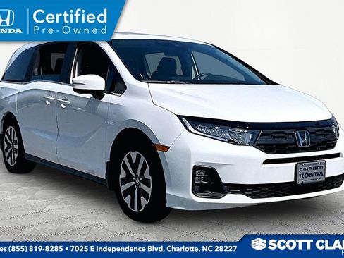 Certified 2026 Honda Odyssey EX-L image 1