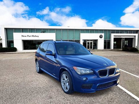 Used 2014 BMW X1 sDrive28i image 2