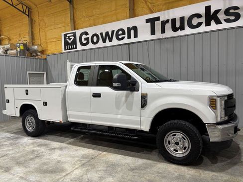 Used 2019 Ford F250 4x4 SuperCab Super Duty image 3