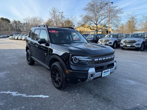 Used 2025 Ford Bronco Sport Badlands image 1