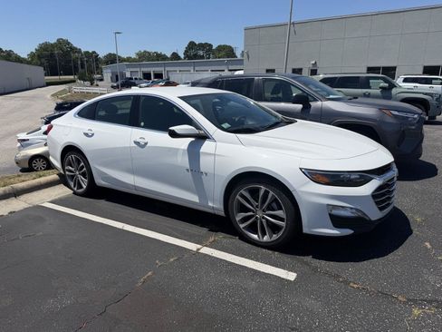 Used 2023 Chevrolet Malibu LT FWD image 6