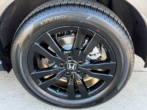 Certified 2026 Honda HR-V Sport image 13