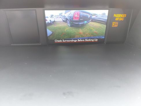 Used 2015 Subaru Forester 2.5i Touring AWD/4WD image 12