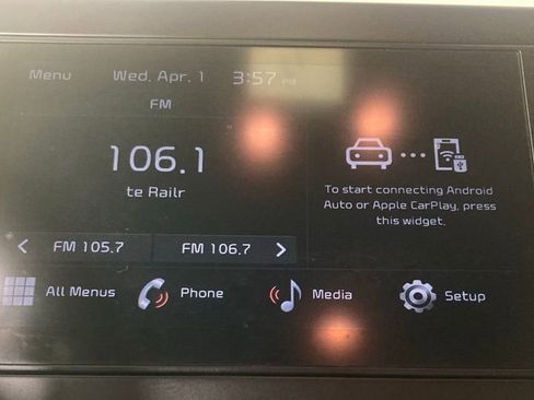 Certified 2025 Kia Sportage LX image 3