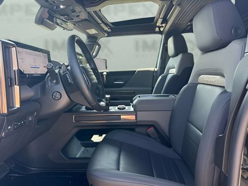 Used 2025 GMC Hummer EV 2X AWD/4WD image 10