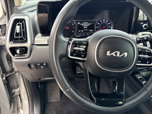 Used 2022 Kia Sorento SX image 29