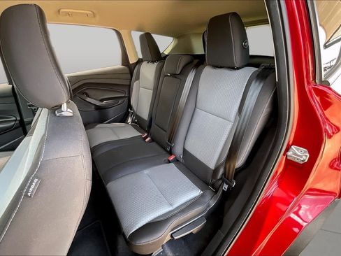 Used 2018 Ford Escape SE w/ SE Sync 3 Package FWD image 18
