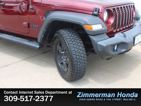 Used 2021 Jeep Gladiator Sport w/ Trailer Tow Package AWD/4WD image 19