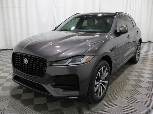 Used 2022 Jaguar F-PACE S image 38