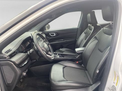 Used 2022 Jeep Compass Latitude w/ Convenience Group AWD/4WD image 19