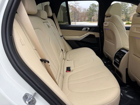 Used 2020 BMW X5 xDrive40i w/ Convenience Package image 39