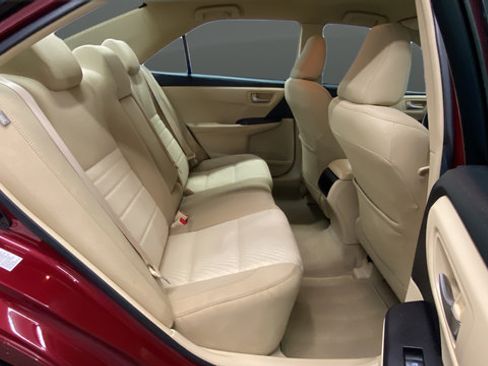 Used 2016 Toyota Camry LE FWD image 24