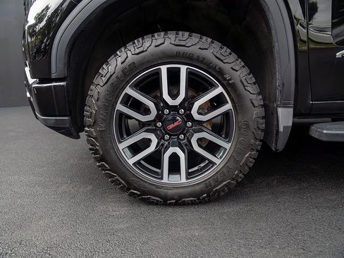 Used 2023 GMC Sierra 1500 AT4 w/ AT4 Preferred Package AWD/4WD image 22