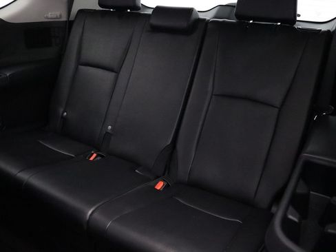 Used 2026 Toyota Grand Highlander AWD image 9