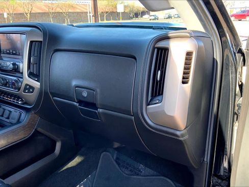 Used 2018 GMC Sierra 2500 Denali w/ Duramax Plus Package image 18