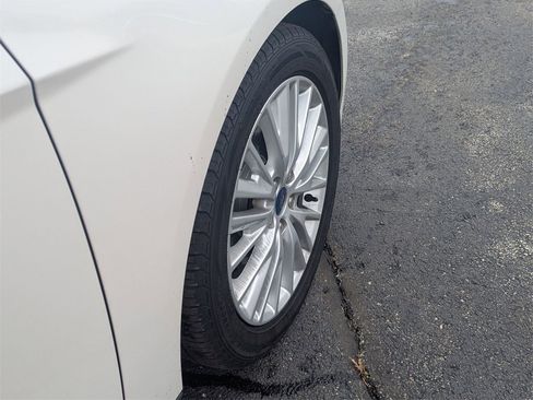 Used 2017 Ford Focus Titanium image 31