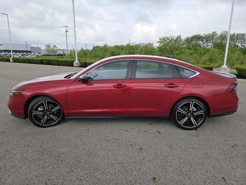 Used 2023 Honda Accord Sport image 15