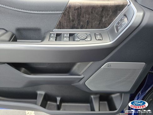 New 2026 Ford F250 Lariat image 9