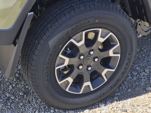 New 2026 Jeep Gladiator Sport image 6