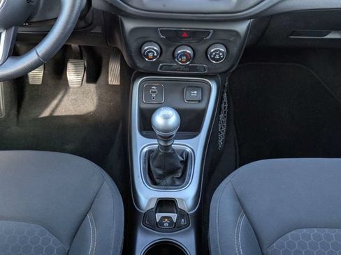 Used 2018 Jeep Compass Sport FWD image 19