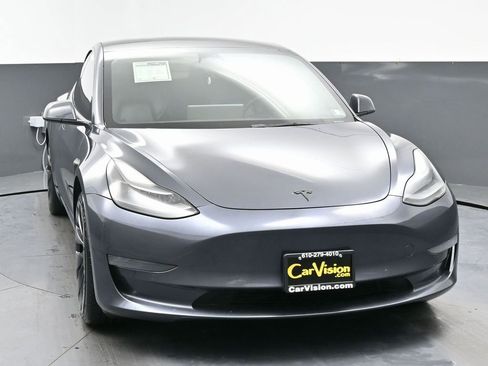 Used 2022 Tesla Model 3 Performance image 3