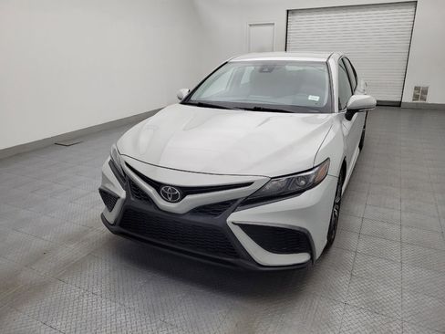 Used 2022 Toyota Camry SE FWD image 15