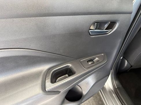Used 2025 Nissan Versa SV FWD image 18