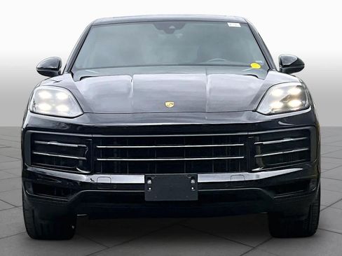 Used 2024 Porsche Cayenne AWD/4WD image 4
