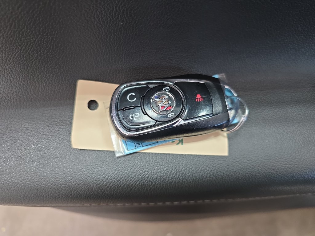 Used 2023 Buick Encore GX Preferred w/ Cold Weather Comfort Package AWD/4WD image 34