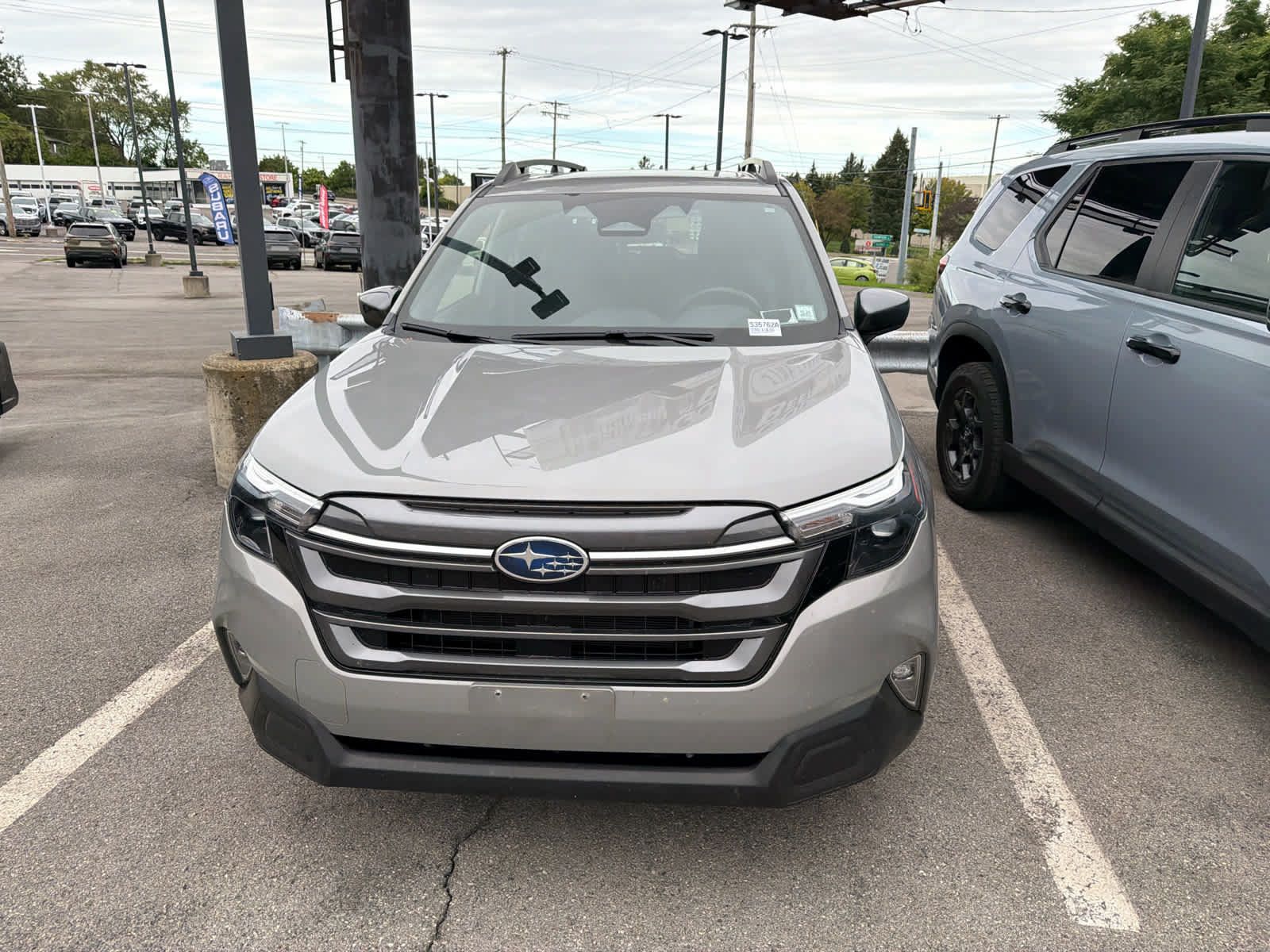 Used 2025 Subaru Forester Premium AWD/4WD image 17