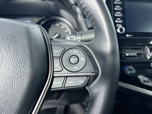 Used 2023 Toyota Camry SE image 17