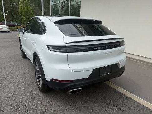 Used 2024 Porsche Cayenne Coupe AWD/4WD image 8