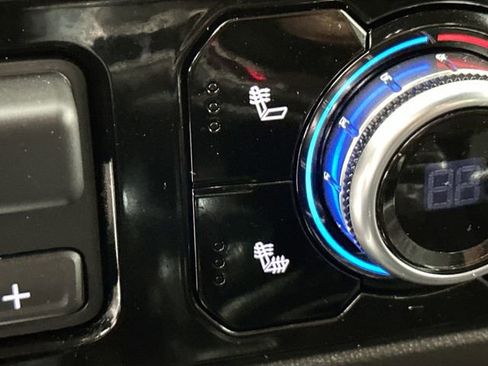 Used 2022 GMC Sierra 1500 Elevation image 17