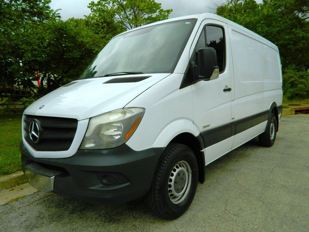 Used 2014 Mercedes-Benz Sprinter 2500 image 1