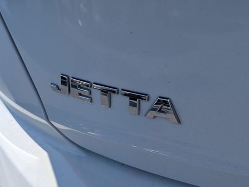 Used 2019 Volkswagen Jetta S w/ Driver Assistance Package FWD image 9