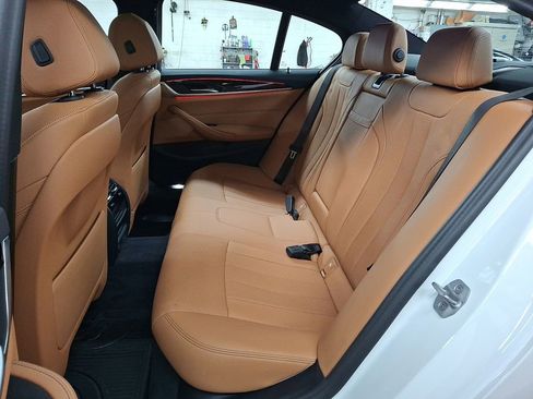 Certified 2023 BMW 530i xDrive w/ M Sport Package image 7