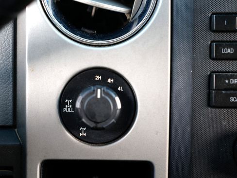 Used 2012 Ford F150 XLT w/ XLT Chrome Pkg image 31