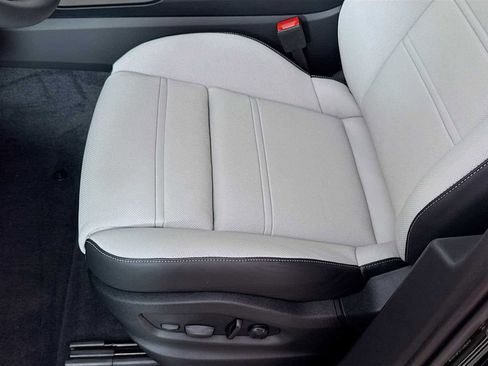 New 2026 Porsche Cayenne S image 14