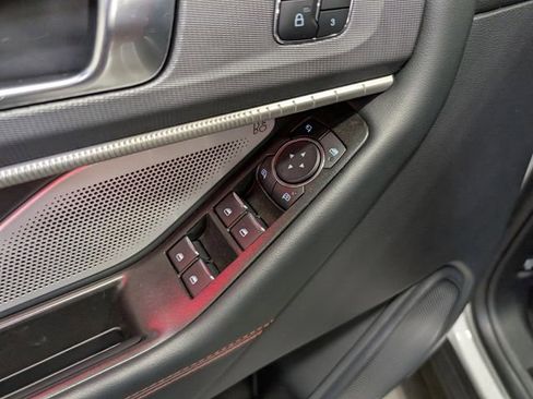 Used 2025 Ford Explorer ST image 15
