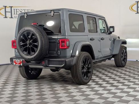 Certified 2025 Jeep Wrangler Unlimited Sahara w/ Safety Group AWD/4WD image 7